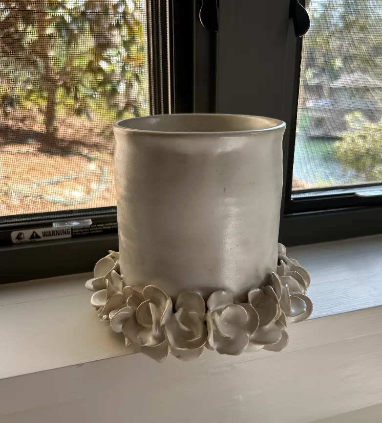 Alabaster Bella Floral Base Holder - Local Artist