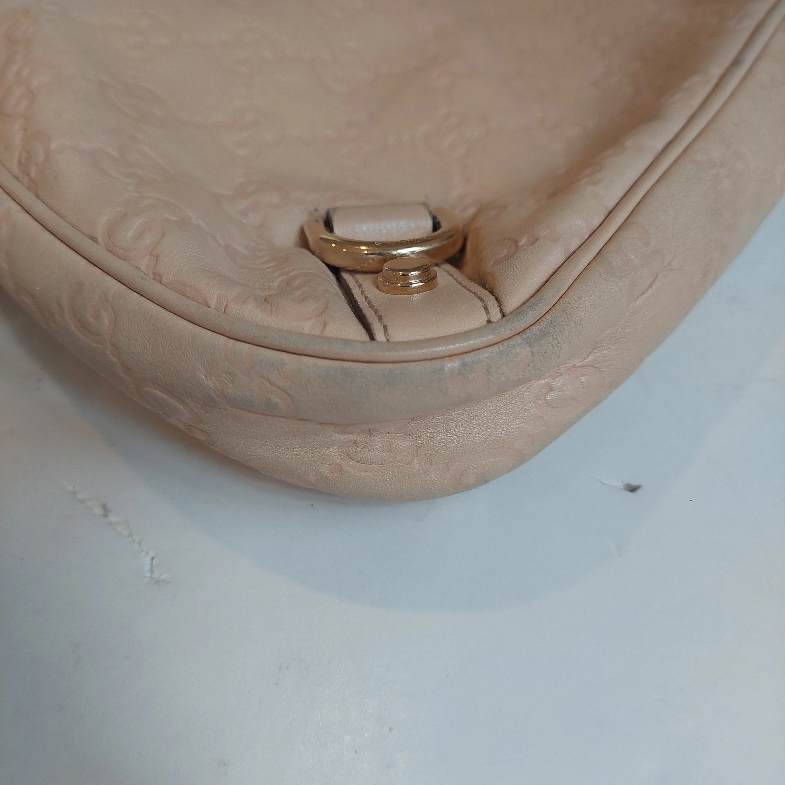 Gucci Beige Leather Abbey D-Ring Shoulder Bag | Pre Loved |