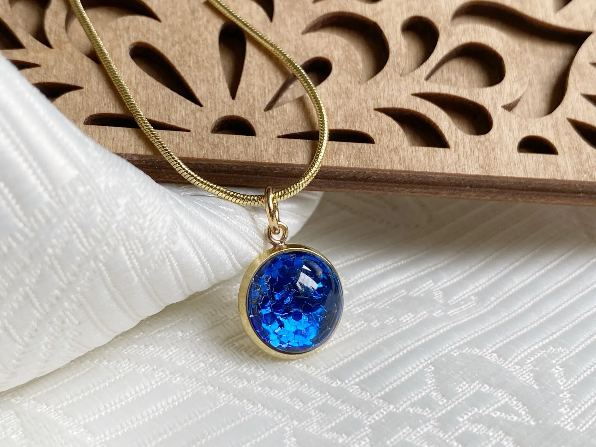 The Blue Drop Necklace (gold or silver) - Glitter4Good